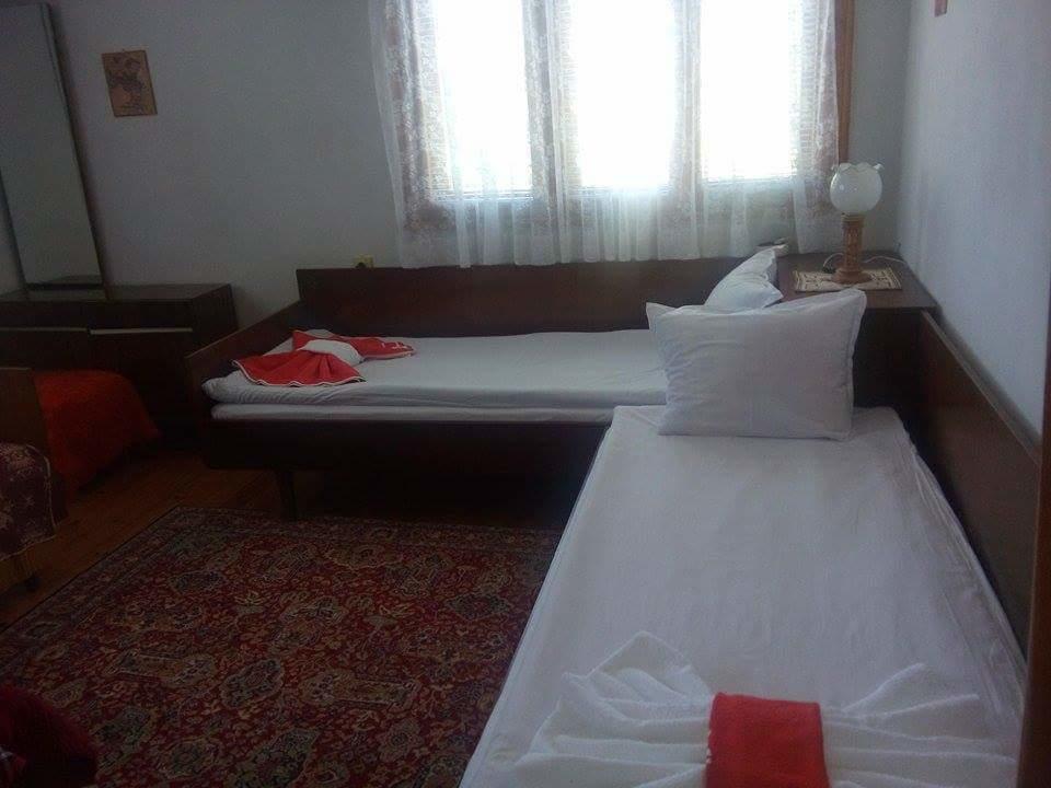 Guest House Ahp Mala Tsurkva Exterior photo