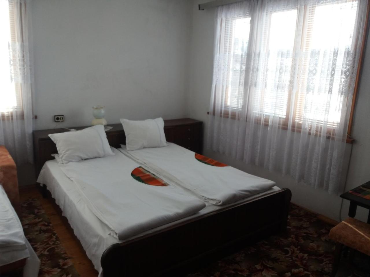 Guest House Ahp Mala Tsurkva Exterior photo